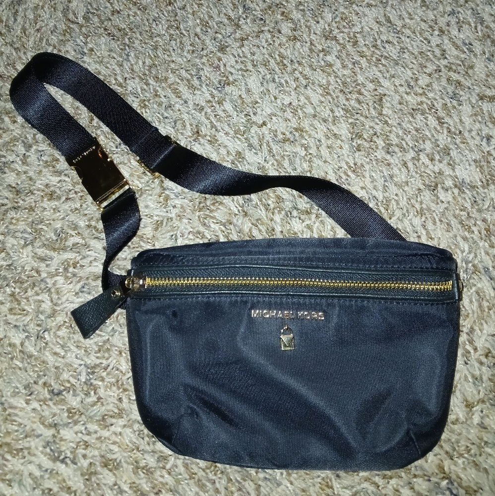 Michael kors fanny pack waist bag